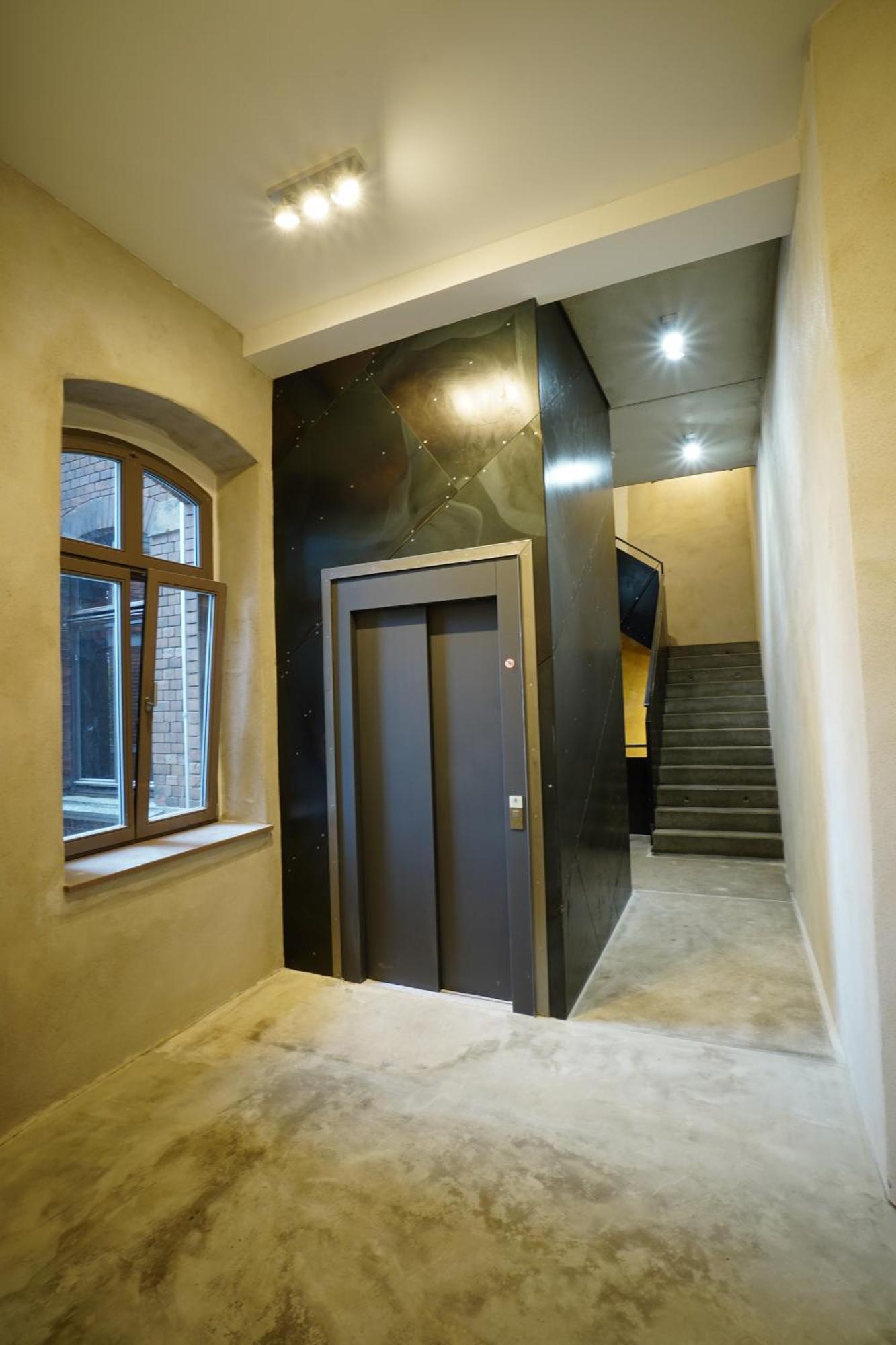 Kuenstlerzimmer Im Kulturhaus Haeselburg Gera Exteriér fotografie