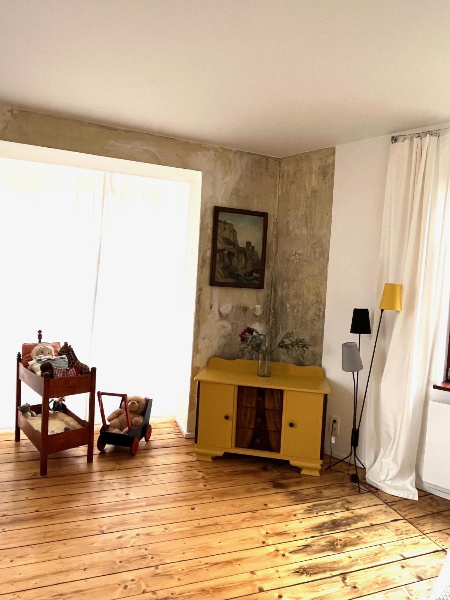 Kuenstlerzimmer Im Kulturhaus Haeselburg Gera Exteriér fotografie