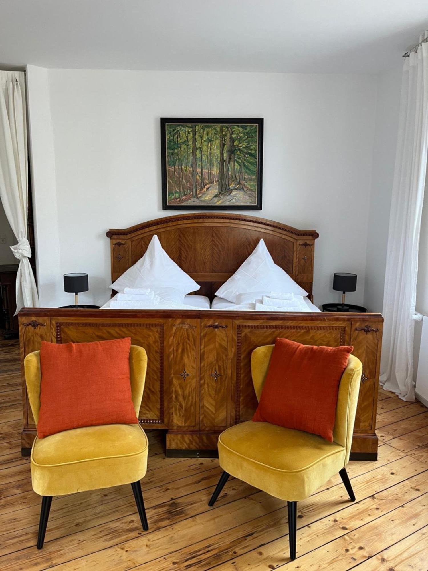 Kuenstlerzimmer Im Kulturhaus Haeselburg Gera Exteriér fotografie